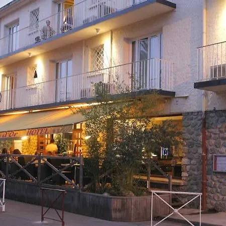 Отель The Originals Perpignan Sud Le Grillon D'or Ле-Булу